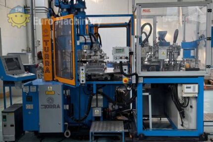 Turra Vertical injection moulding machine